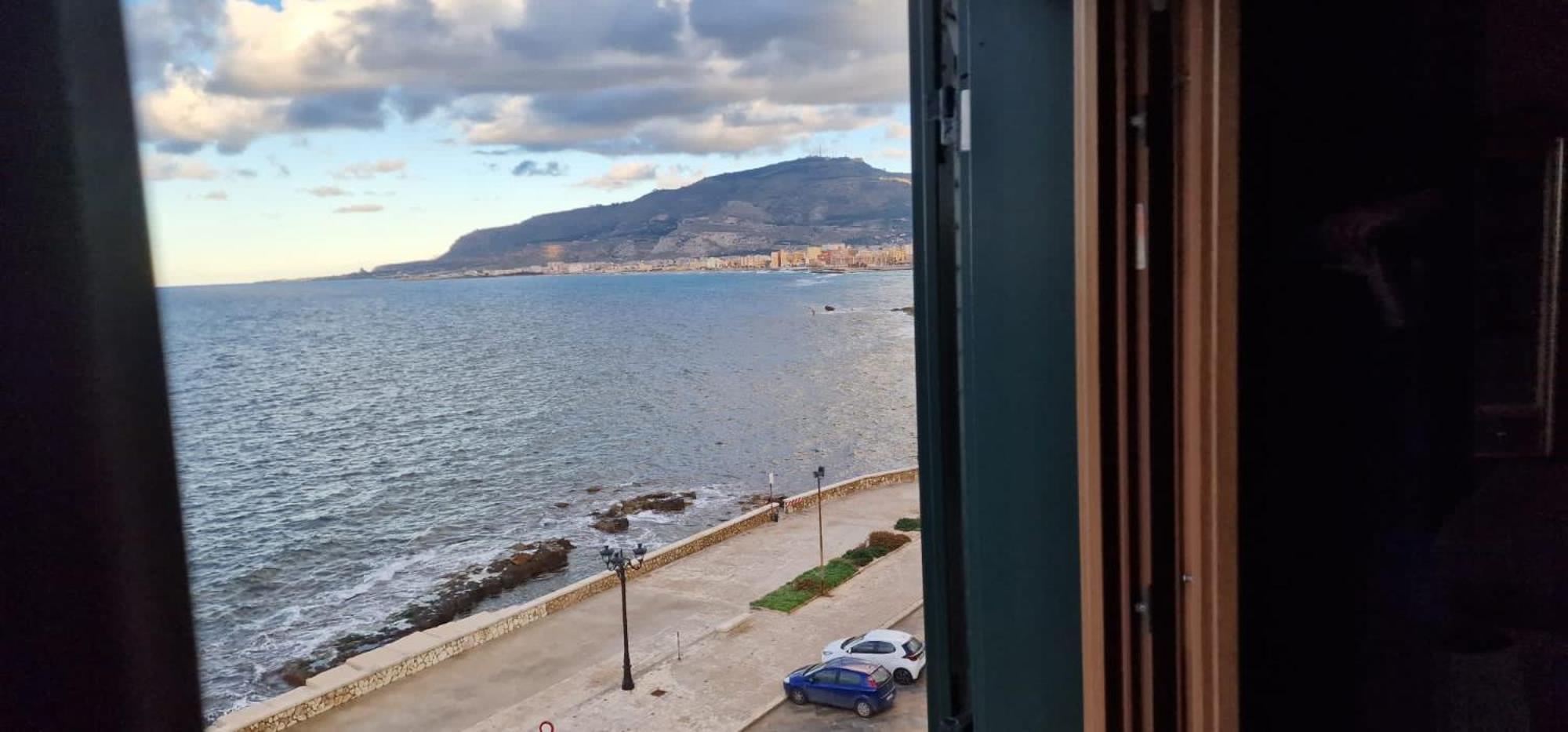 Ferienwohnung Attico Vista Mare Trapani Exterior foto